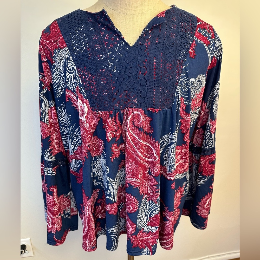 Plus Size Paisley Blouse 1X with fun sleeves! Beautiful!
